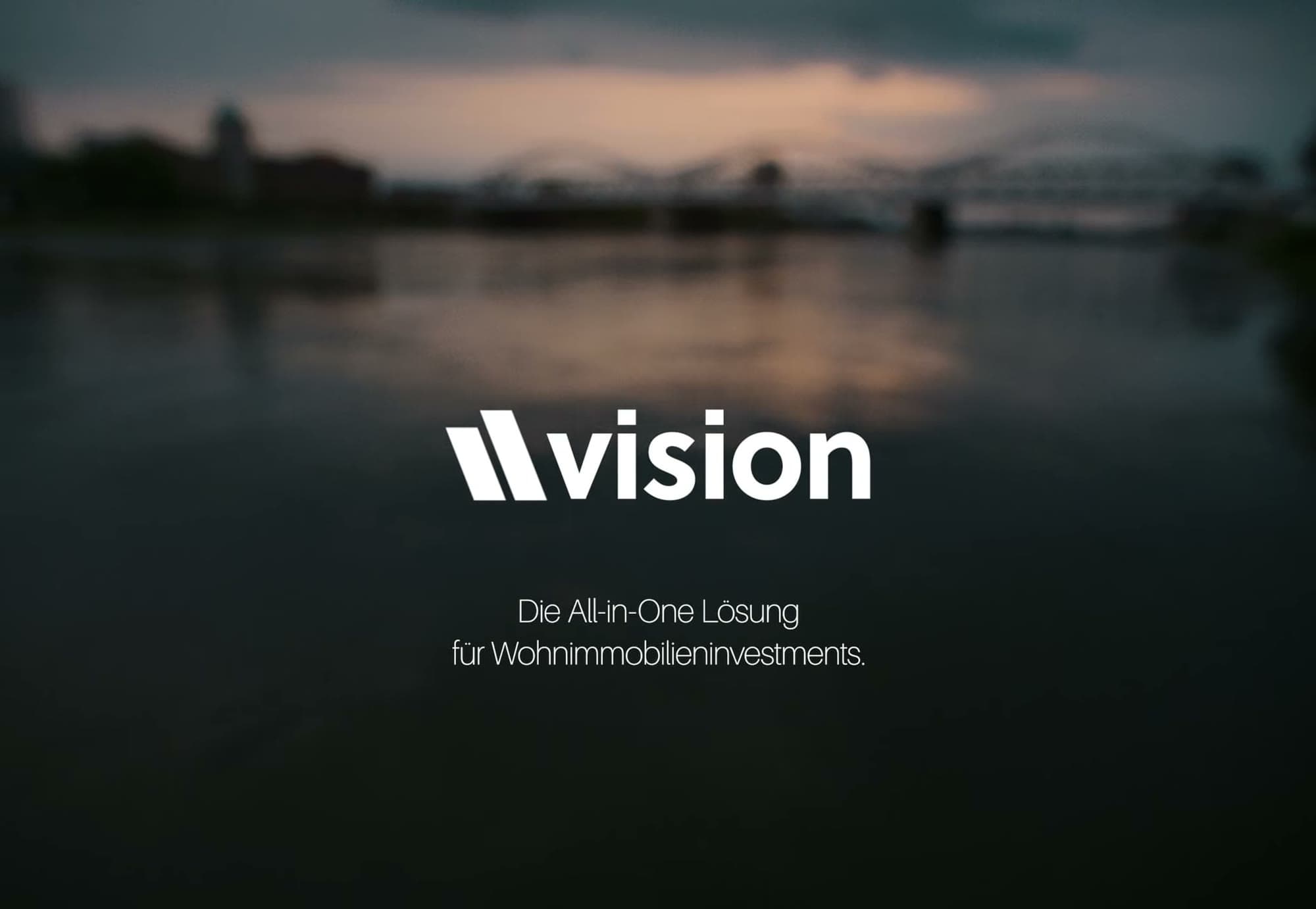 Endkarte des Films mit Logo und Claim